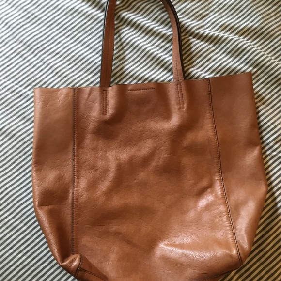banana republic leather tote